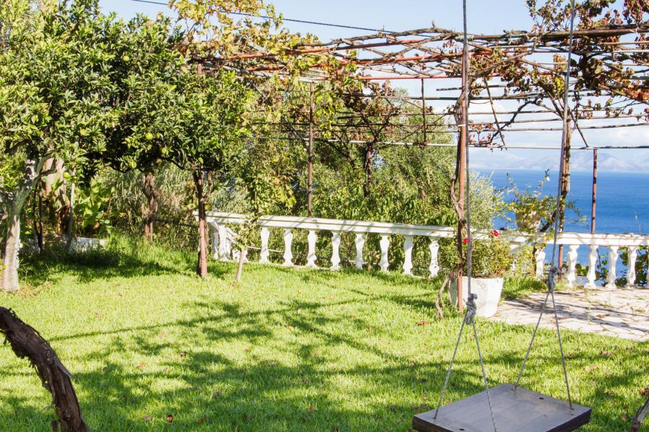 Вилла Sea View Estate Helios Перама Экстерьер фото