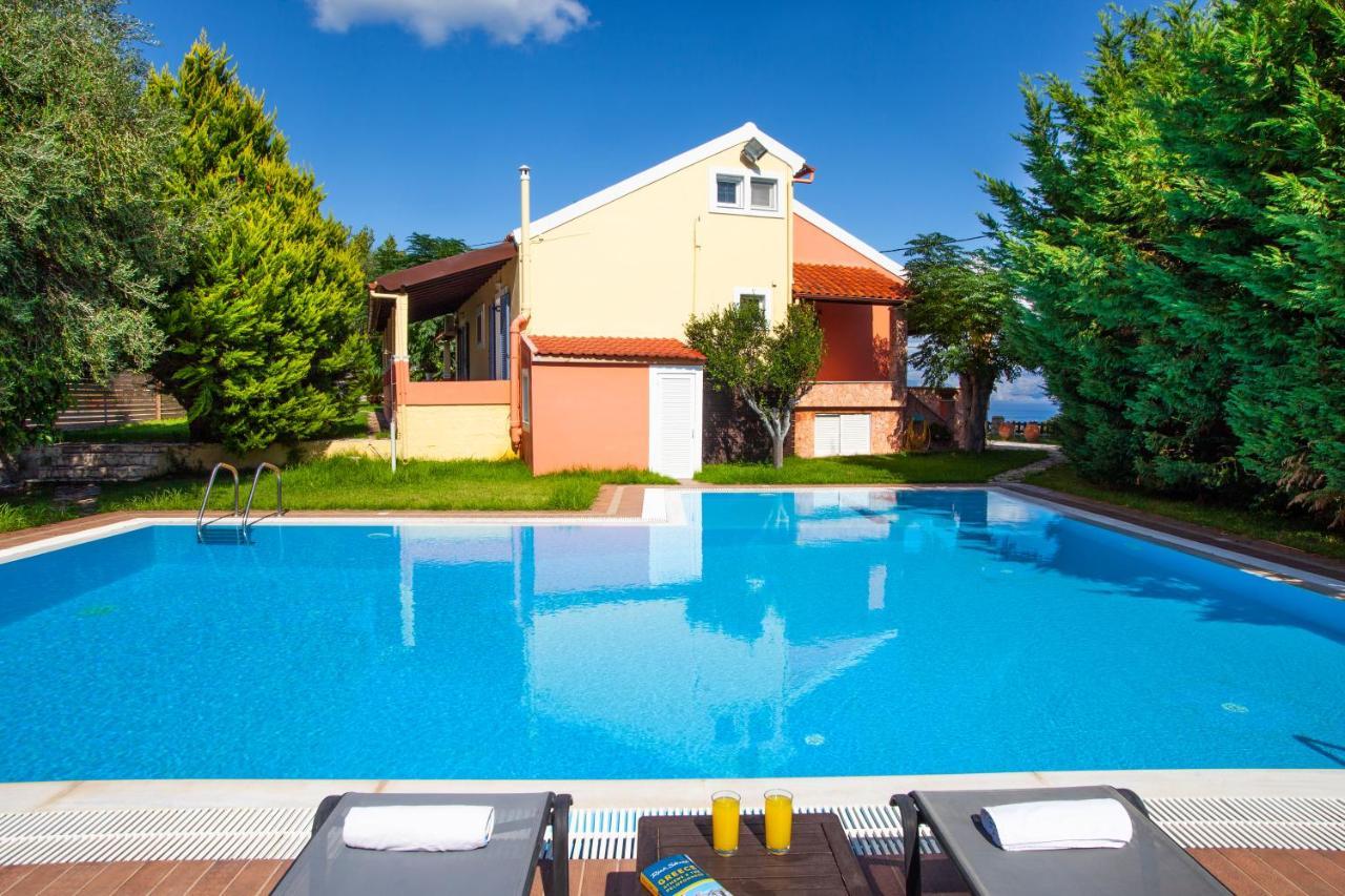 Вилла Sea View Estate Helios Перама Экстерьер фото